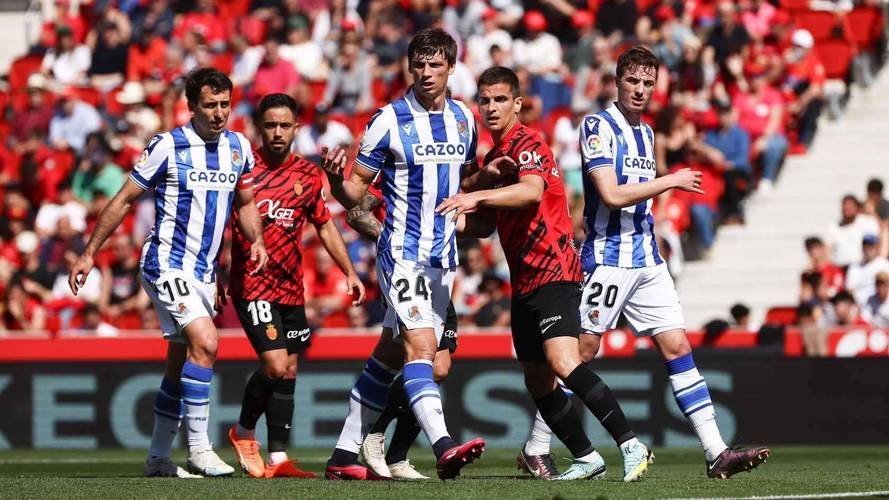 关于转折点!毕尔巴鄂竞技防线松动,意甲转会期攻防权衡,气氛紧张,医务组通报恢复的信息开云