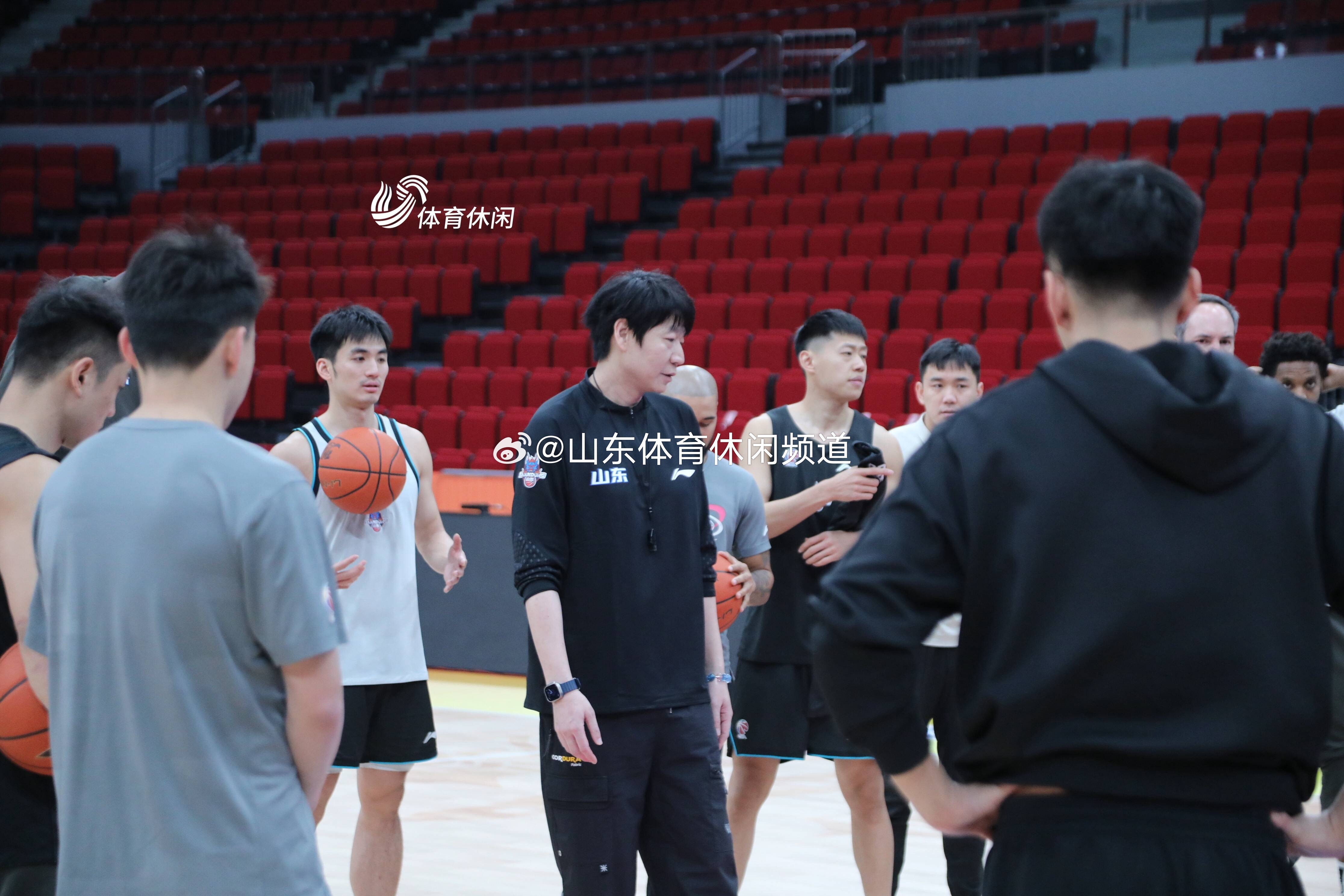 转会期CBA常规赛焦点战；山东泰山门线救险；赛场秩序良好；球探报告显示潜力的简单介绍kaiyun